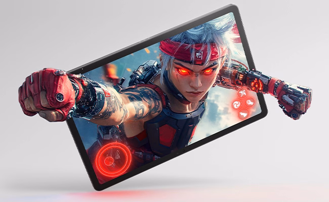 遊戲場景中,一名戰士從 Lenovo Idea Tab 平板電腦螢幕中伸出拳頭。