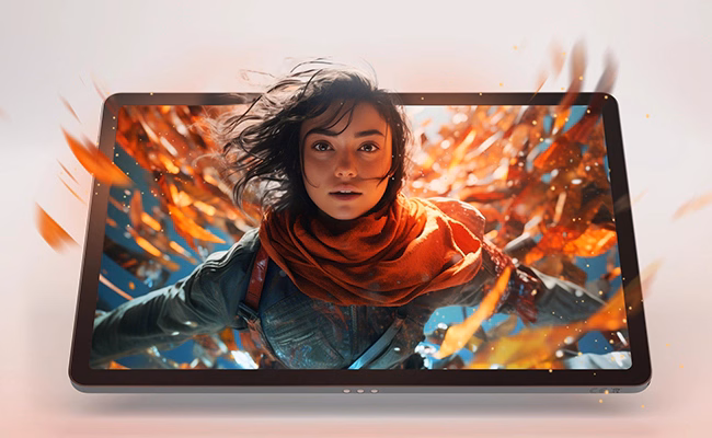 從 Lenovo Idea Tab 平板電腦顯示器中出現一名被秋葉包圍的年輕女孩。