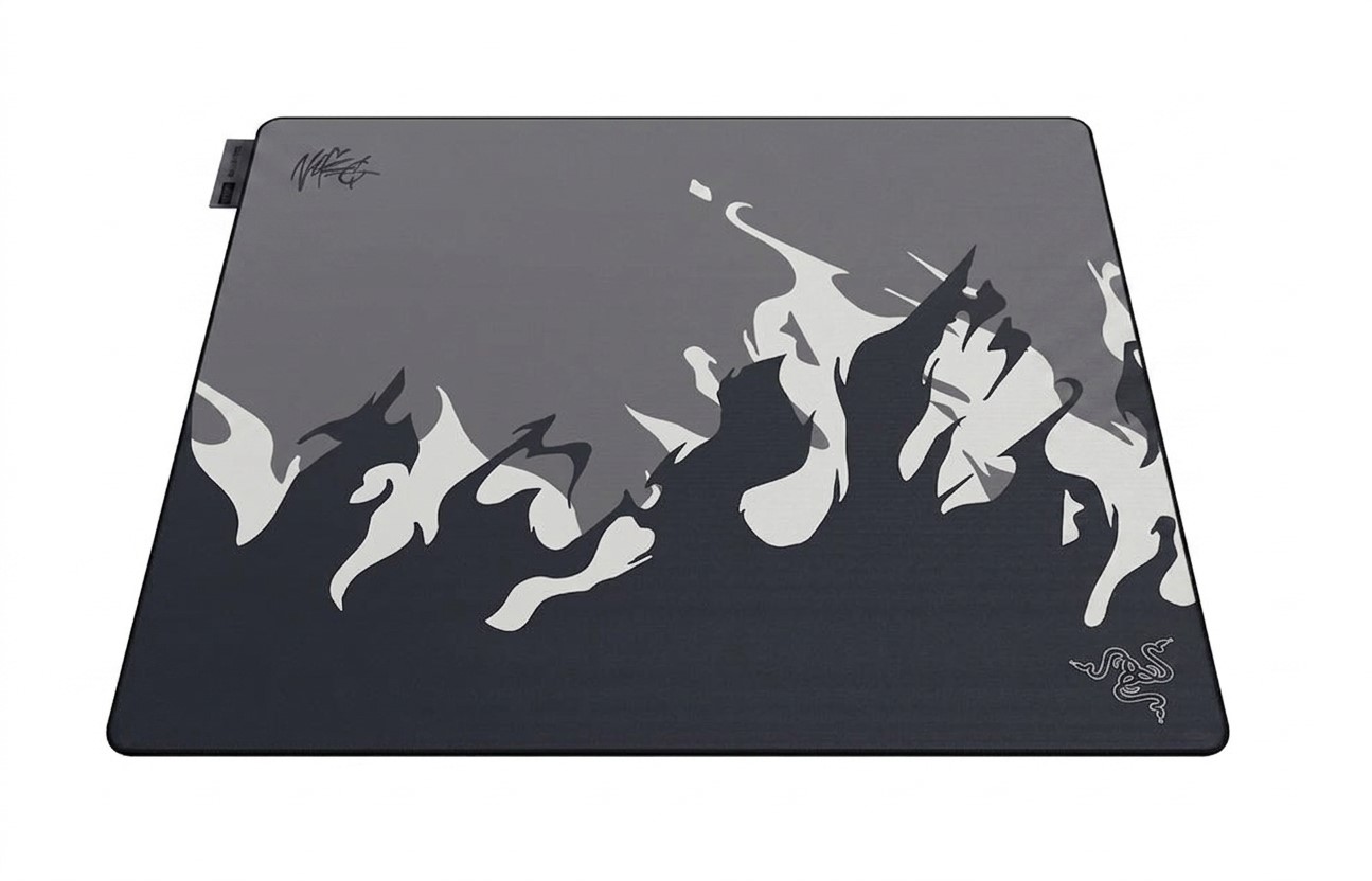 Razer Gigantus V2 PRO 巨甲蟲滑鼠墊(大)NiKo 版